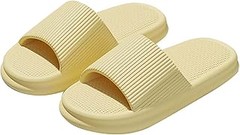 Mejores alternativas a las chanclas para disfrutar en la playa
