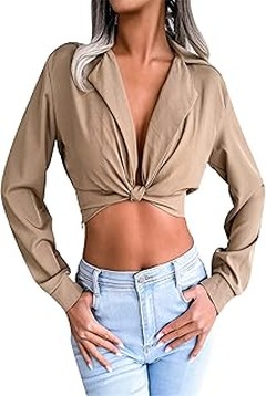 Comparativa entre blusas con lazada al cuello y blusas sin lazada