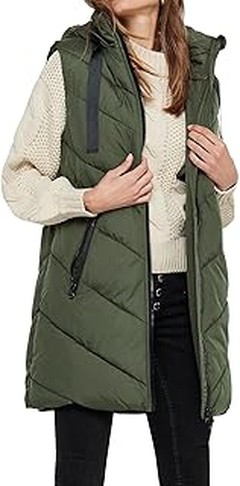 Chalecos acolchados en tendencia: descubre los estilos y colores de esta temporada