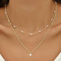 Cómo combinar collares minimalistas con diferentes outfits