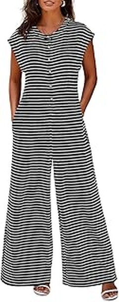 Monos cómodos para viajar: ¿mejor opción que pantalones o vestidos?