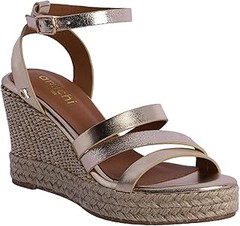 Cómo Combinar Sandalias Metalizadas con tu Vestido de Boda