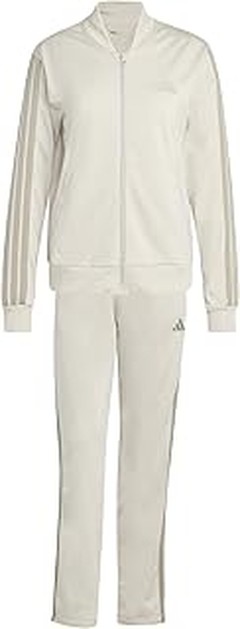 ** Inspírate con estas ideas de outfits con pantalón beige de mujer