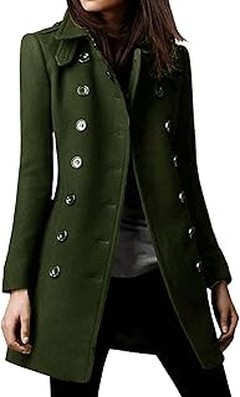 Cómo combinar una gabardina verde con diferentes outfits