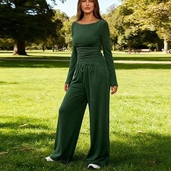Inspírate en las celebridades para combinar tu pantalón verde