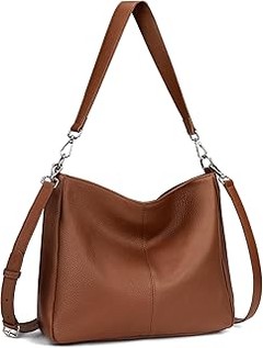 Inspírate: Looks perfectos con un bolso tote de piel