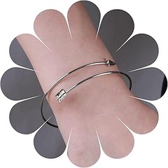 Cómo elegir pulseras finas según el tamaño y forma de tu muñeca