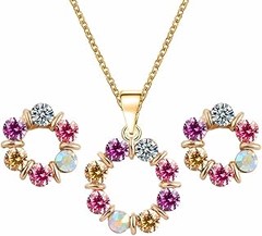 Descubre las tendencias en conjuntos de collar y pendientes para otoño 2023