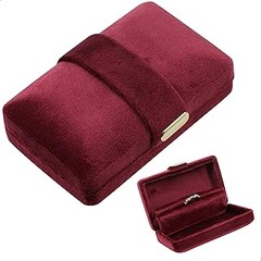 Descubre las últimas tendencias en joyería para invitadas de boda
